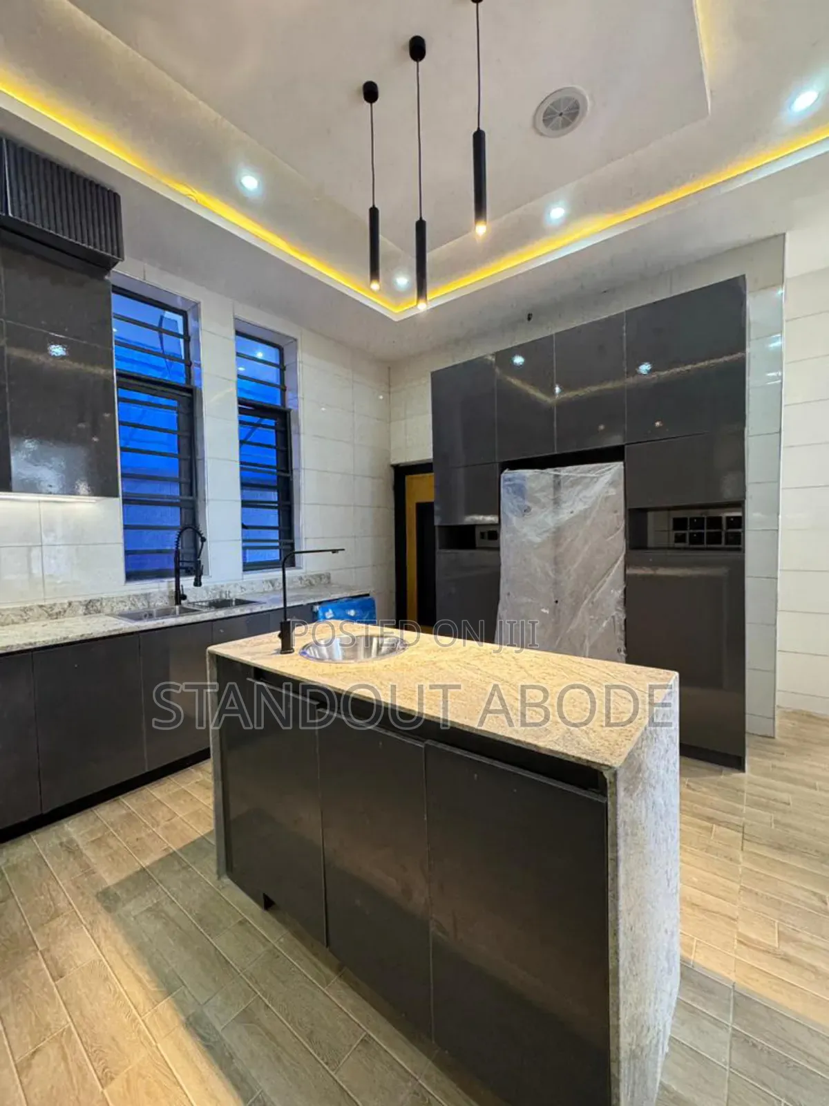 5bdrm Duplex in Inside An Estate In, Ikota for sale in Ikota