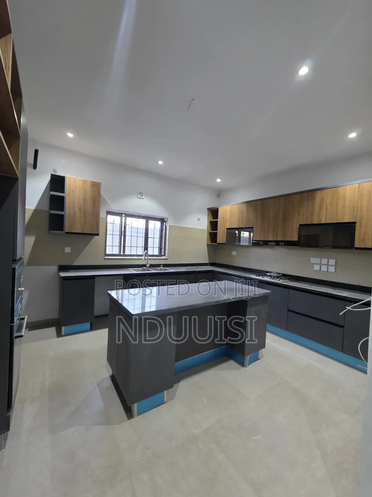 5bdrm Duplex in Guzape District for sale in Guzape District