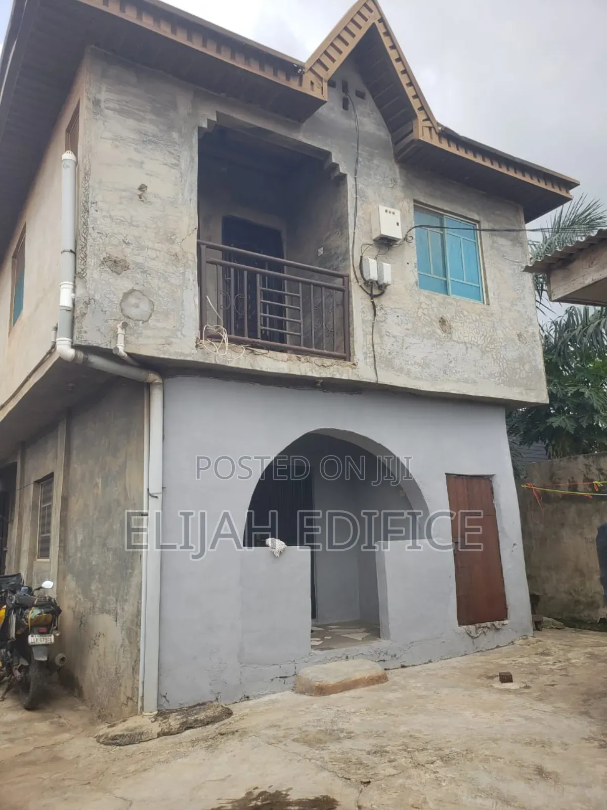 6bdrm Block of Flats in Command, Abule Egba for sale in Abule Egba