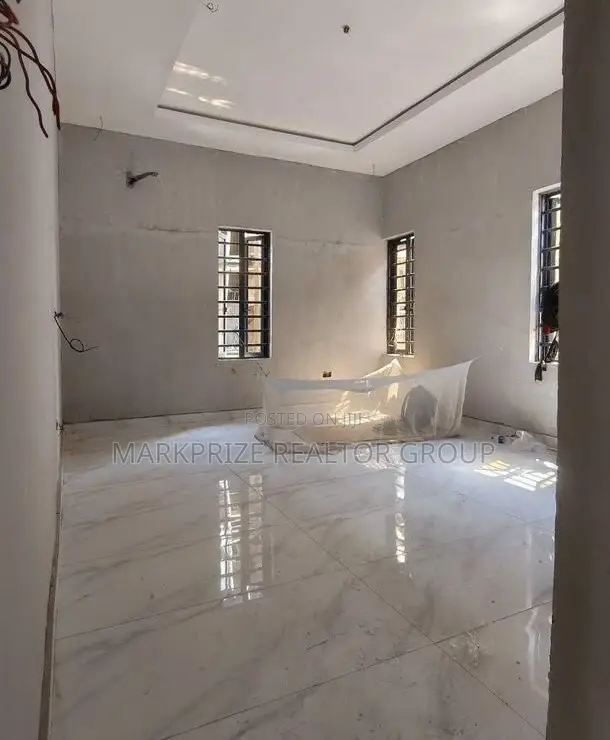 4bdrm Duplex in Maryland Lagos for sale in Maryland