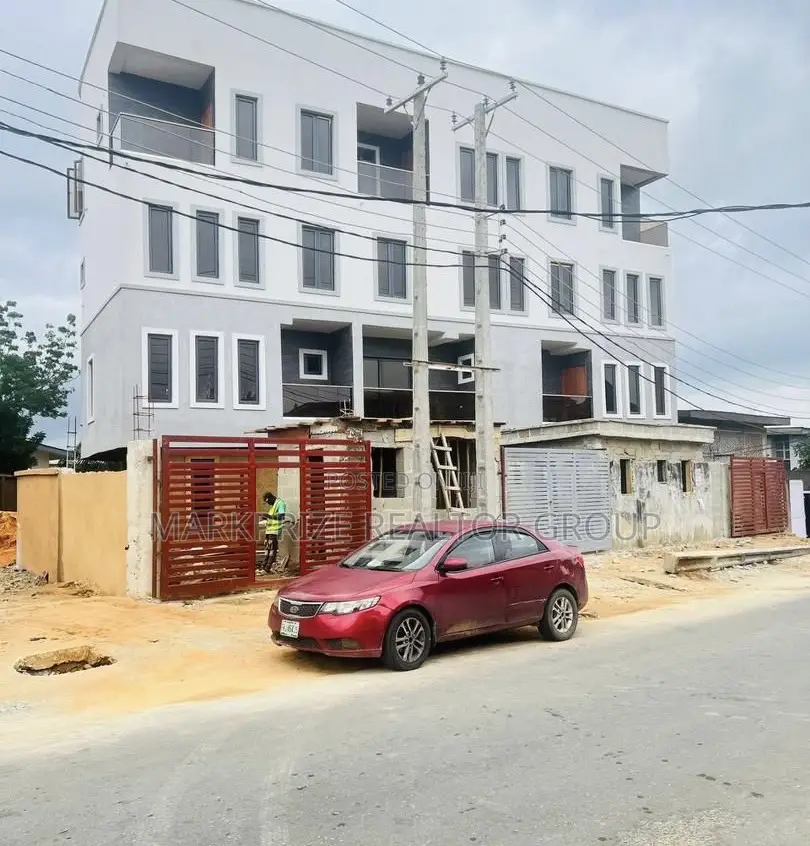 4bdrm Duplex in Maryland Lagos for sale in Maryland