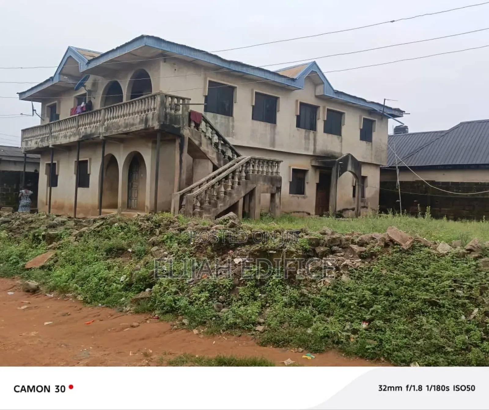 9bdrm Block of Flats in Oke Abiye, Abule Egba for sale in Abule Egba