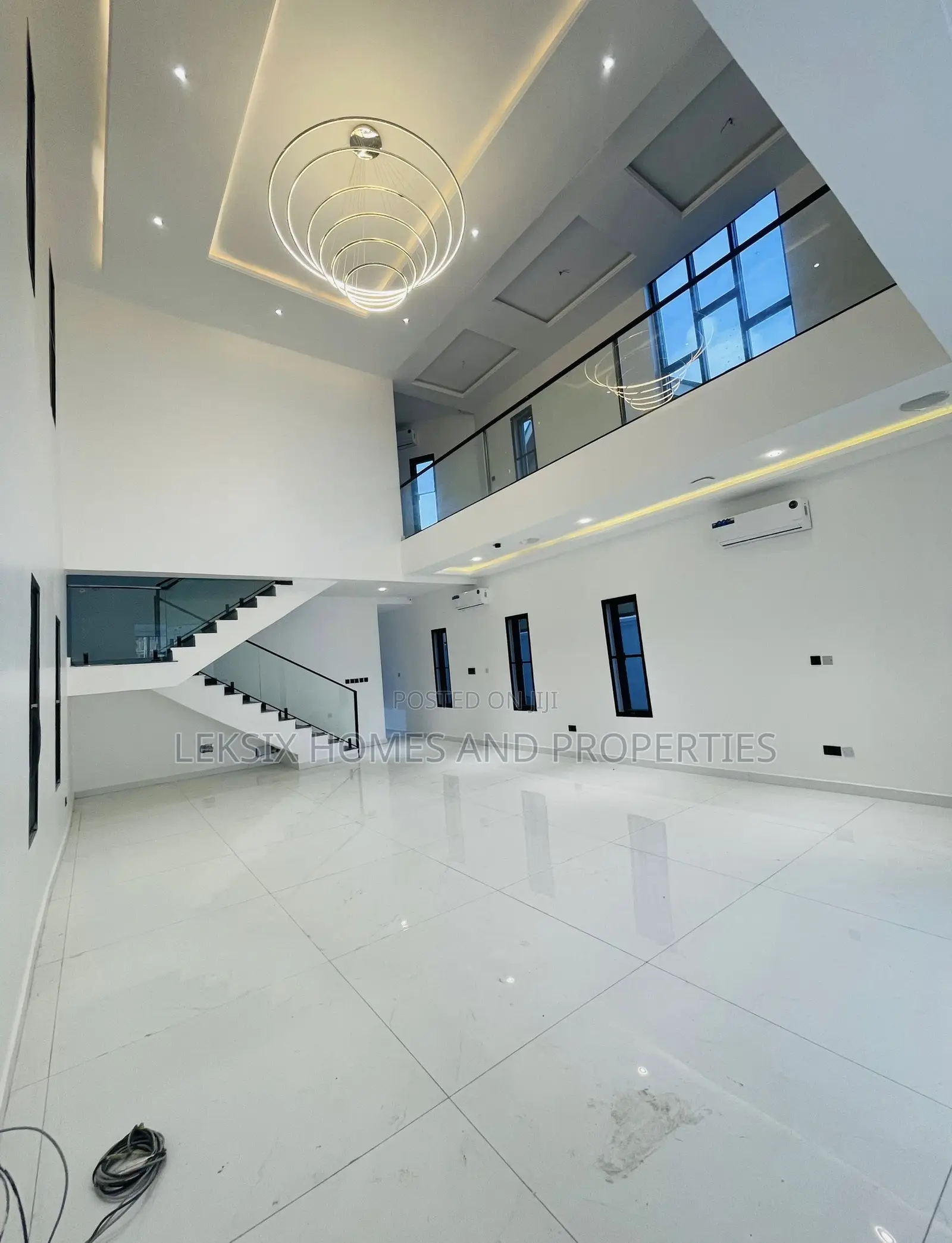 4bdrm Duplex in A Well Serene And, Lekki Phase 1 for sale in Lekki Phase 1