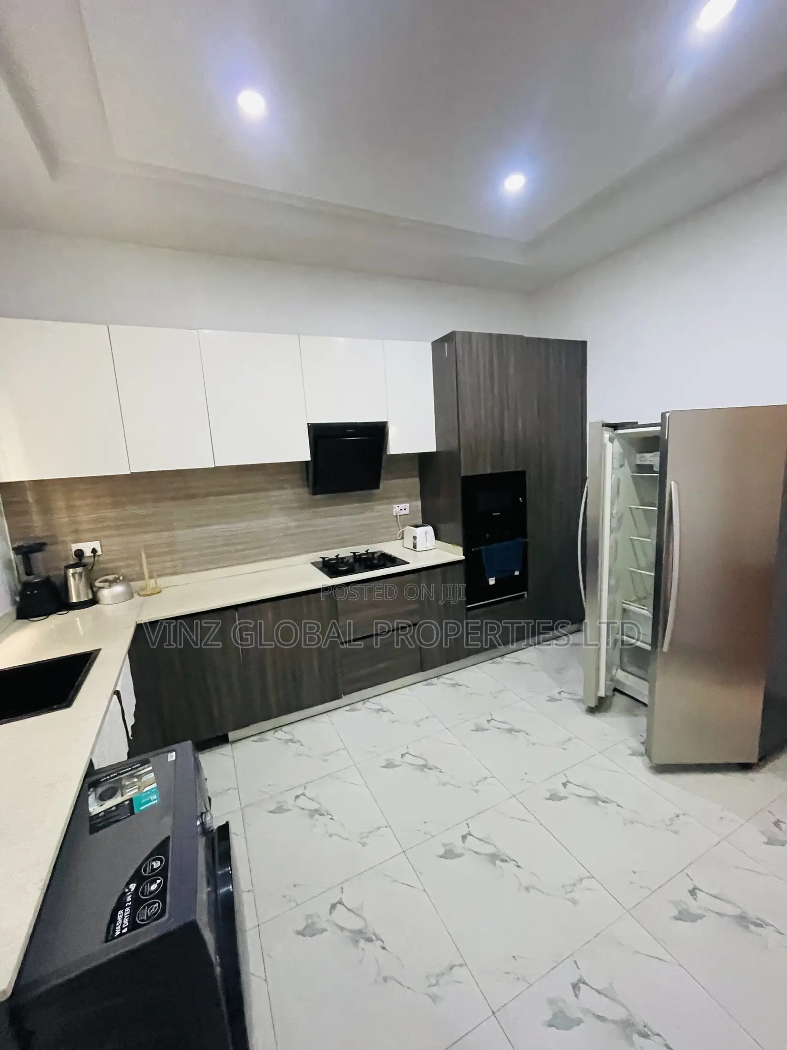 Exclusive 4 Bedrom Duplex Selfcompound With Snooker Parties Allowed in Lekki