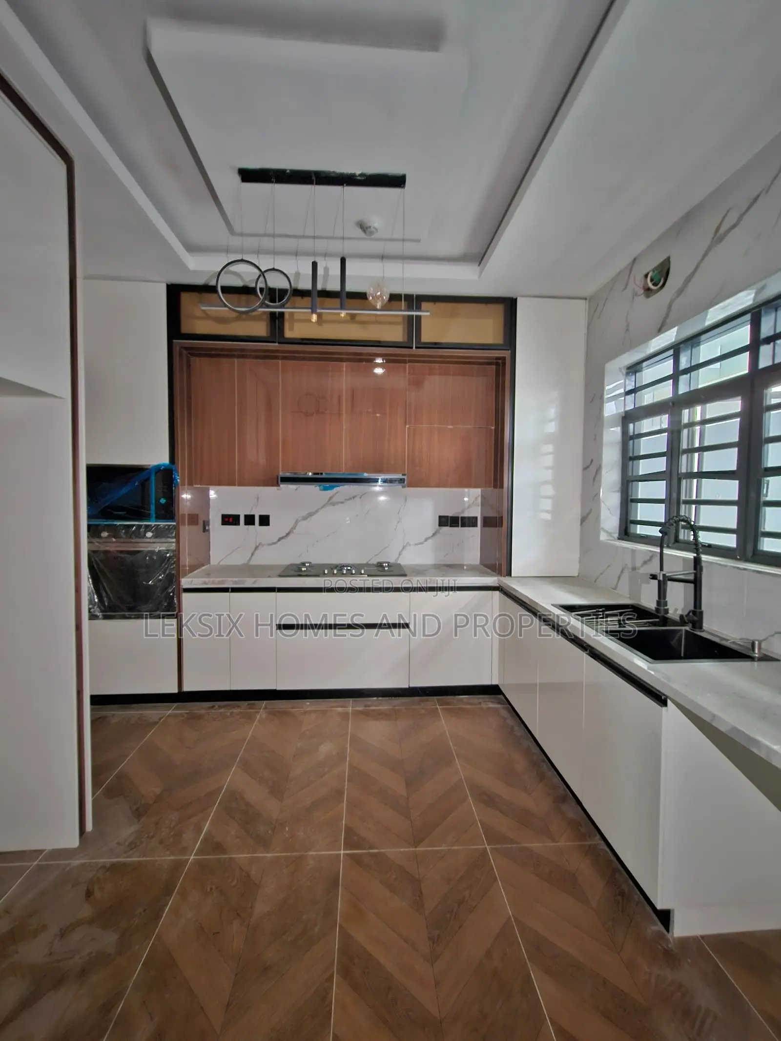 4bdrm Townhouse/Terrace in A Well Secured, Lekki Phase 1 for sale in Lekki Phase 1