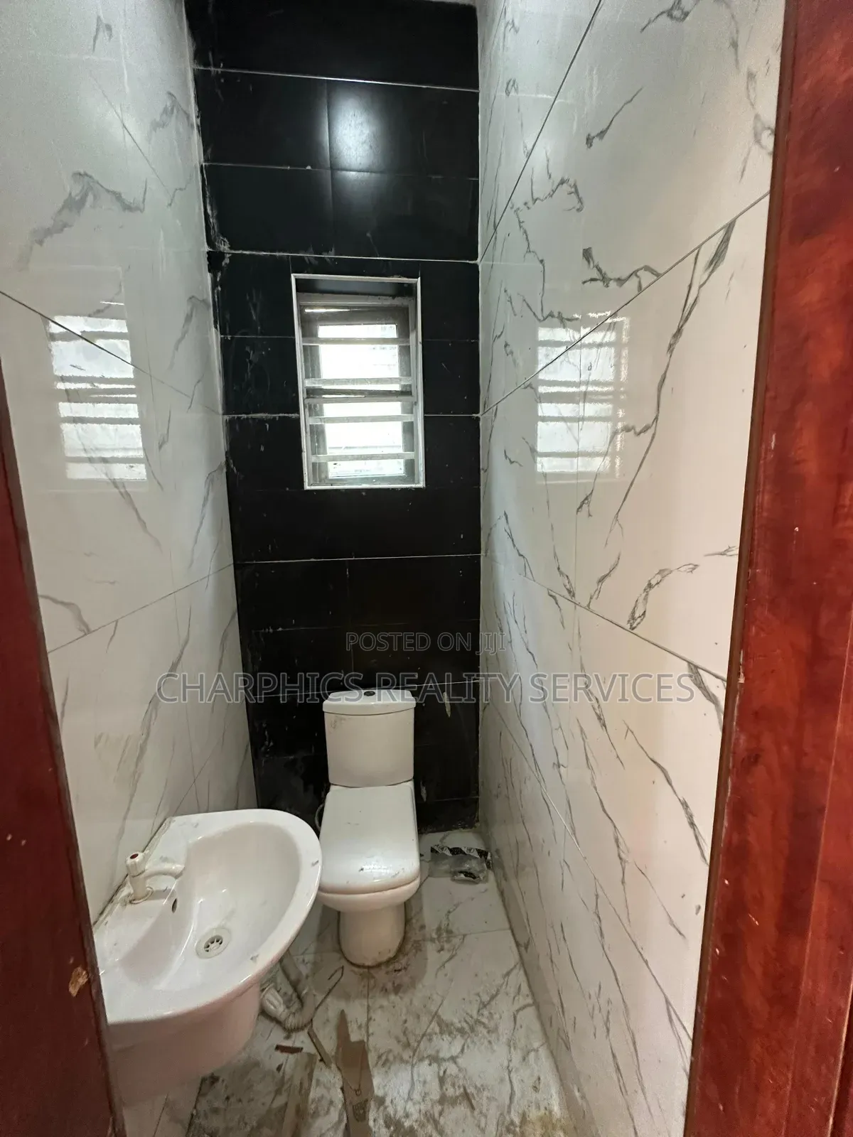 4bdrm Duplex in Ikota for rent in Ikota