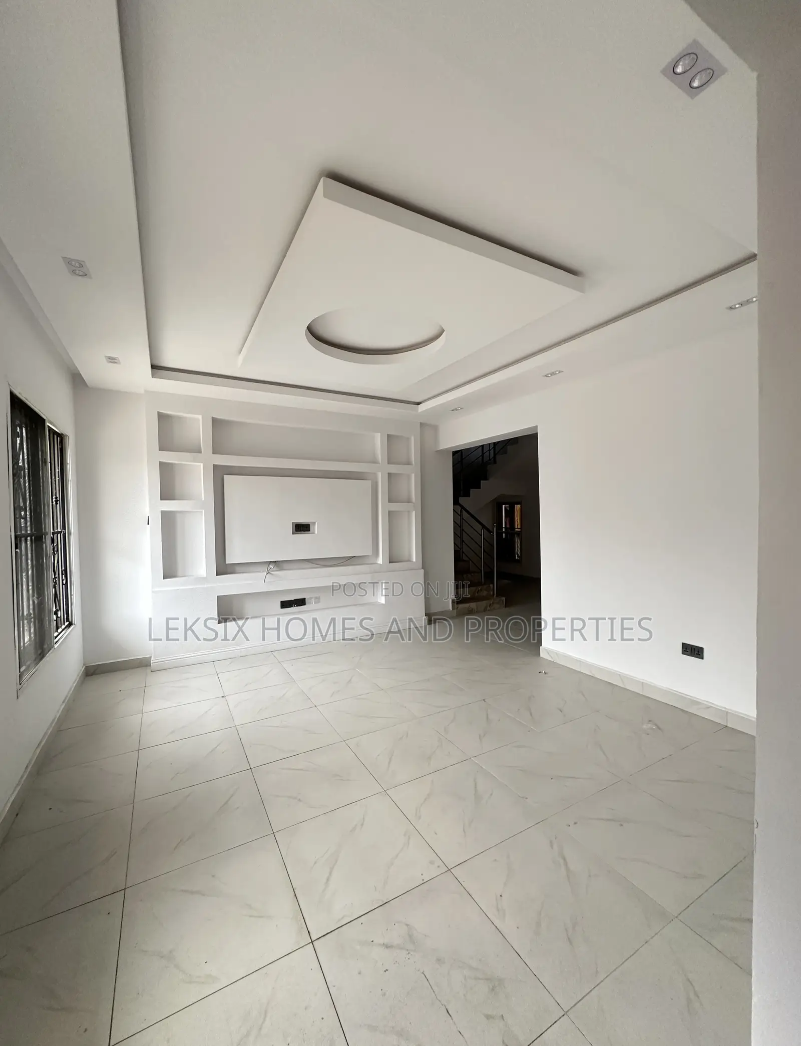 5bdrm Townhouse/Terrace in A Well Secured, Lekki Phase 1 for sale in Lekki Phase 1