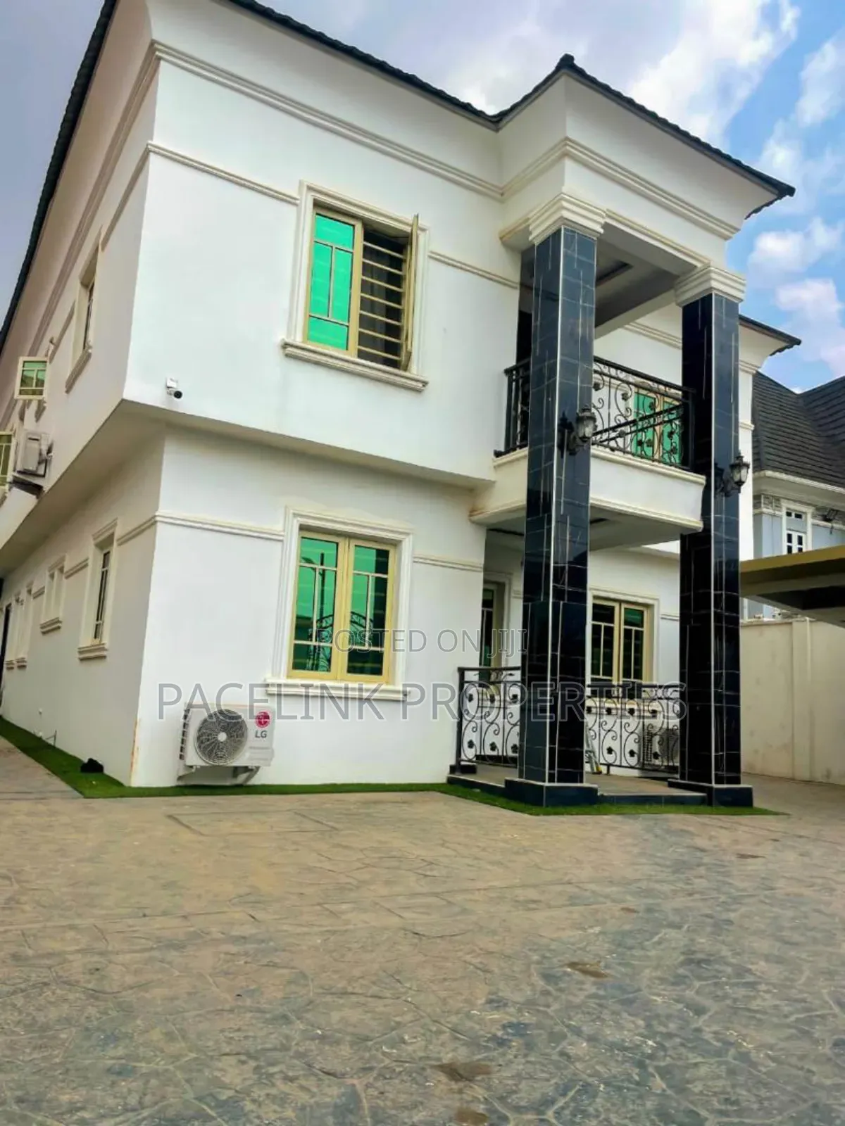 Furnished 4bdrm Duplex in Alimosho for sale in Alimosho