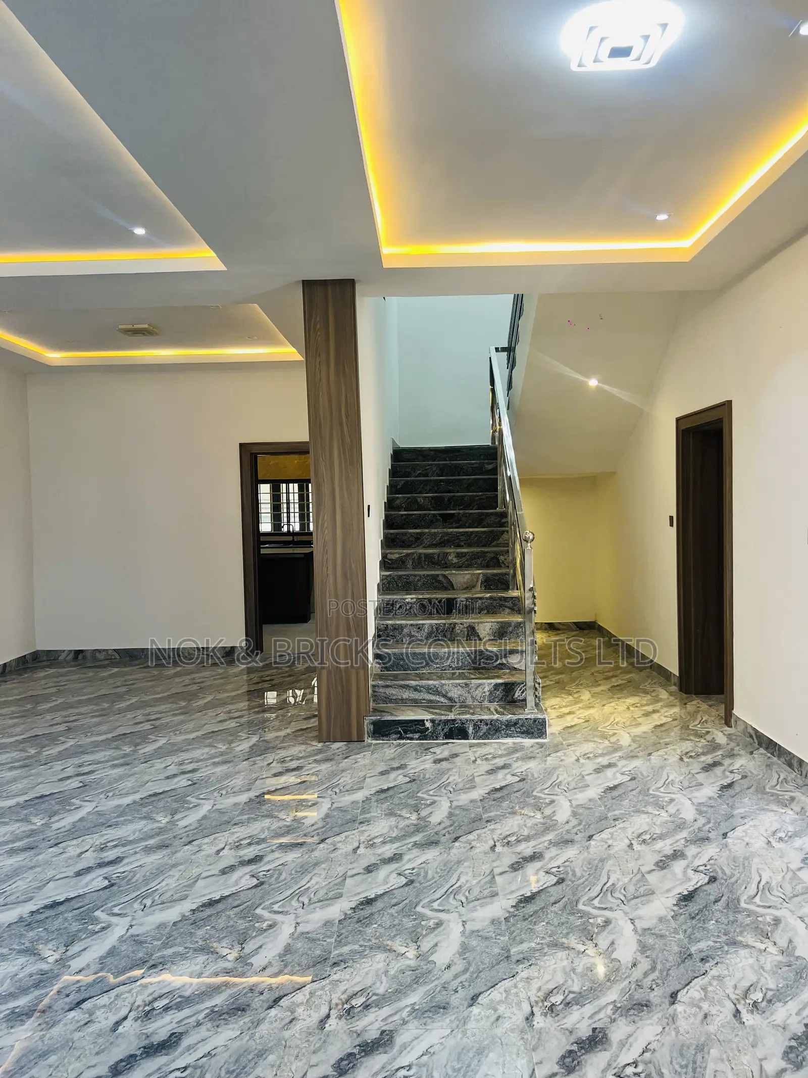 4bdrm Duplex in River Park, Lugbe District for sale in Lugbe District