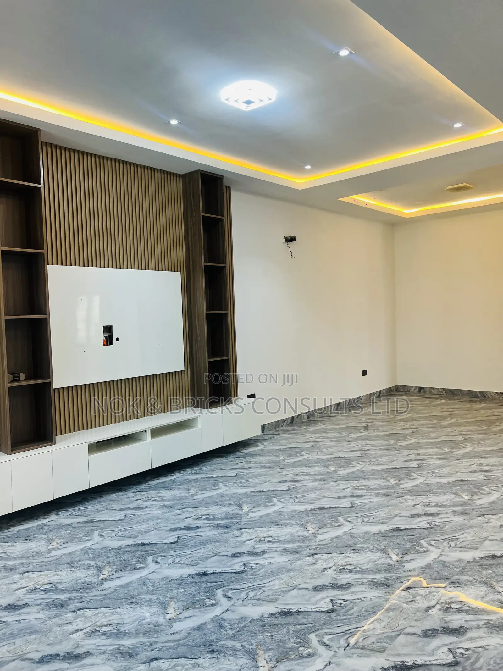 4bdrm Duplex in River Park, Lugbe District for sale in Lugbe District