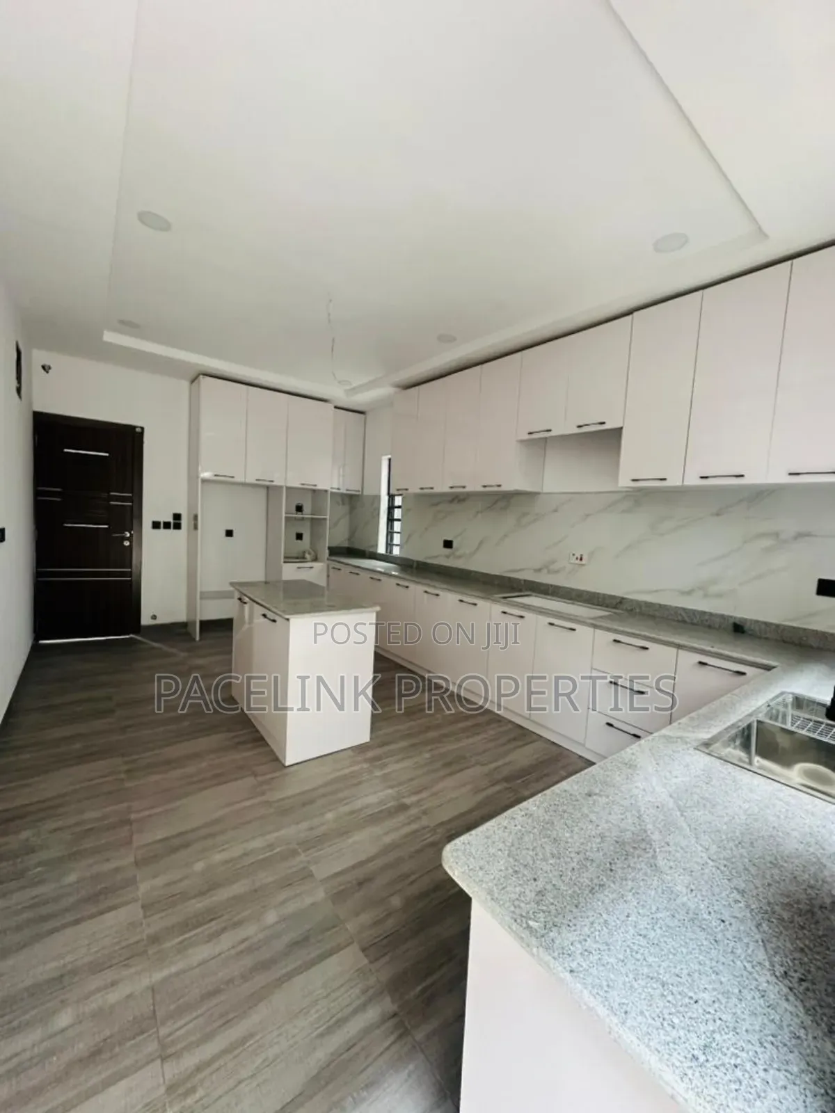 Furnished 4bdrm Duplex in Alimosho for sale in Alimosho
