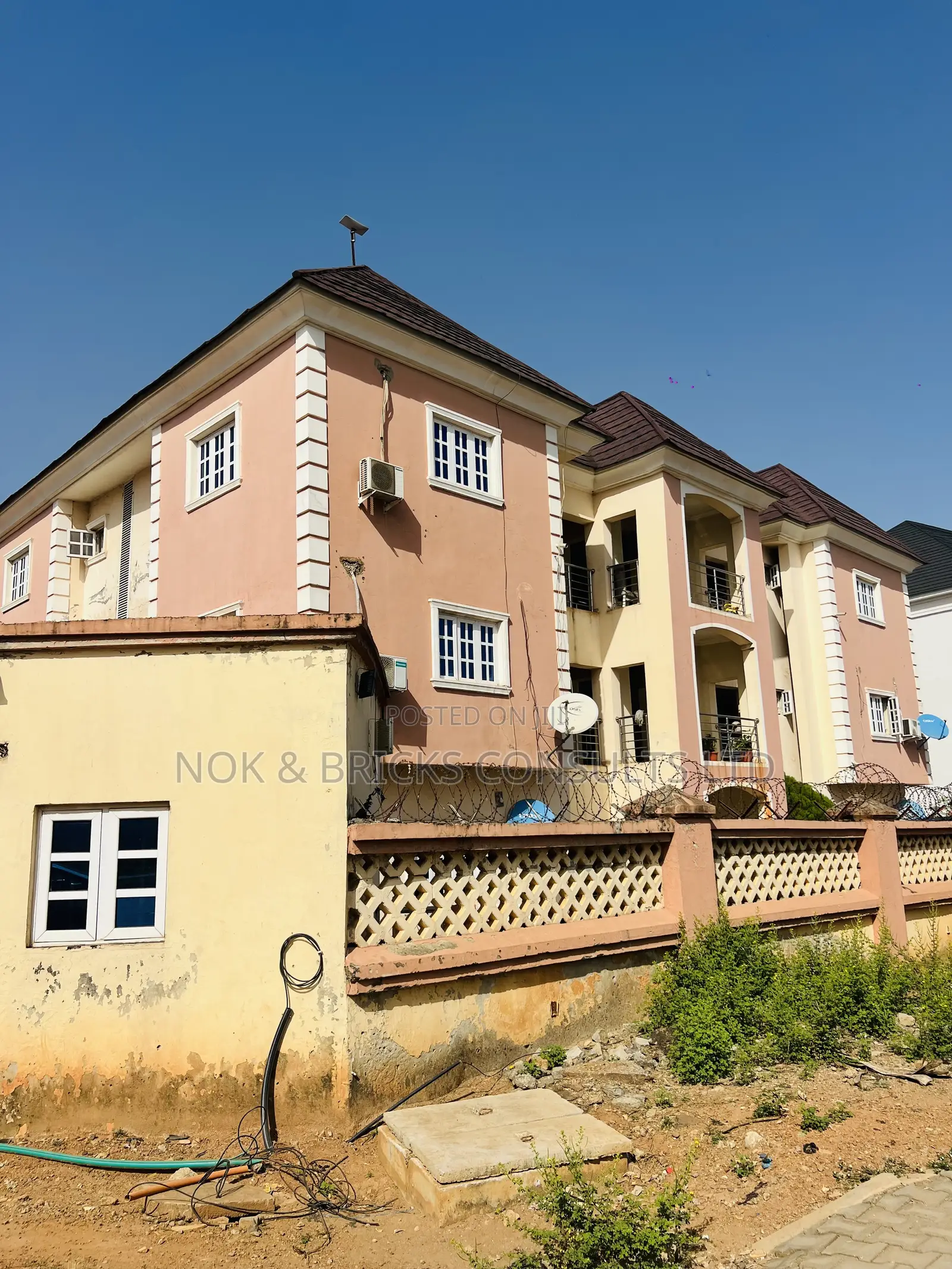 2bdrm Block of Flats in Bricks Units, Wuye for sale in Wuye
