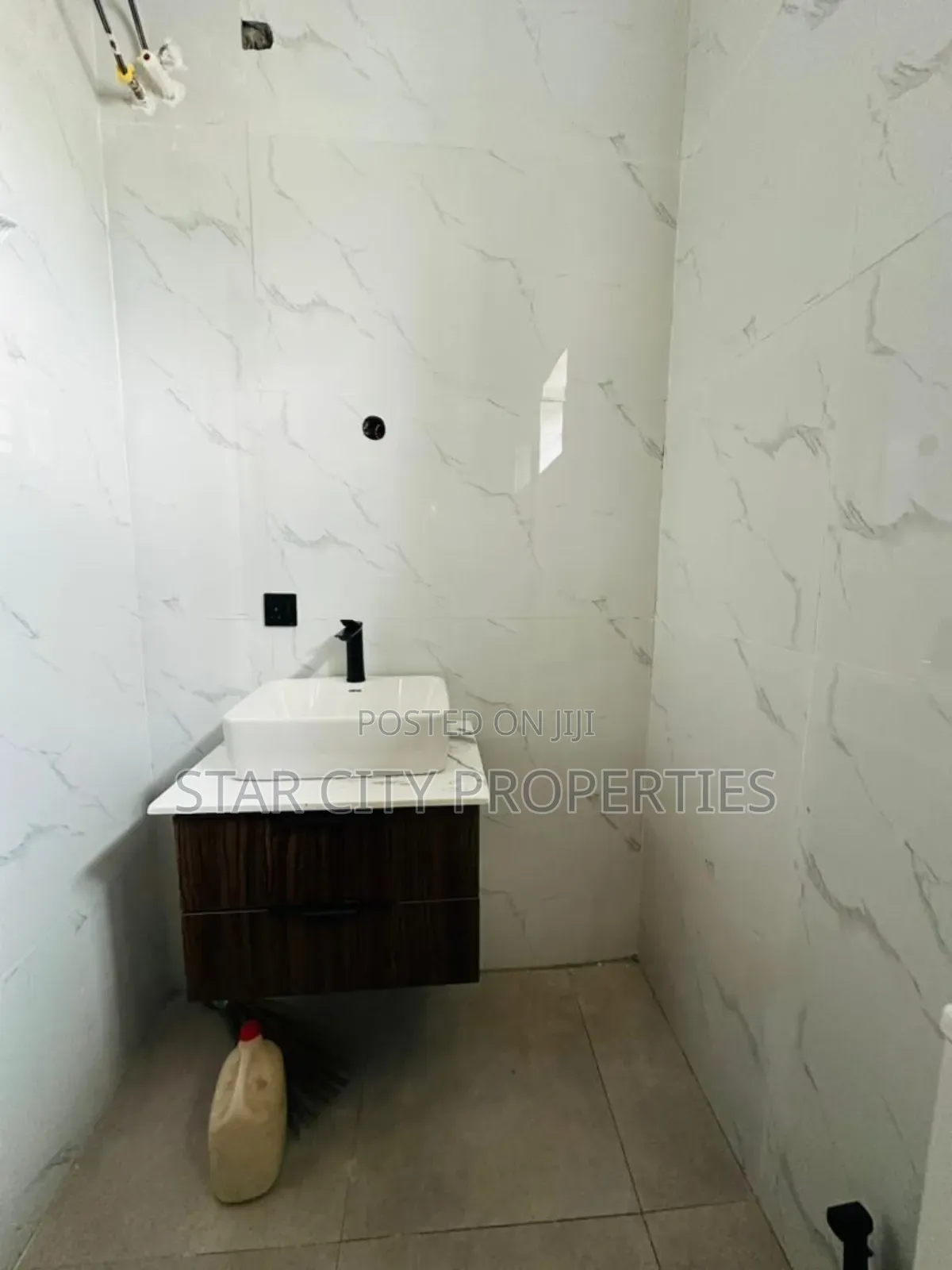 4bdrm Duplex in Ikeja, Allen Avenue for sale in Allen Avenue