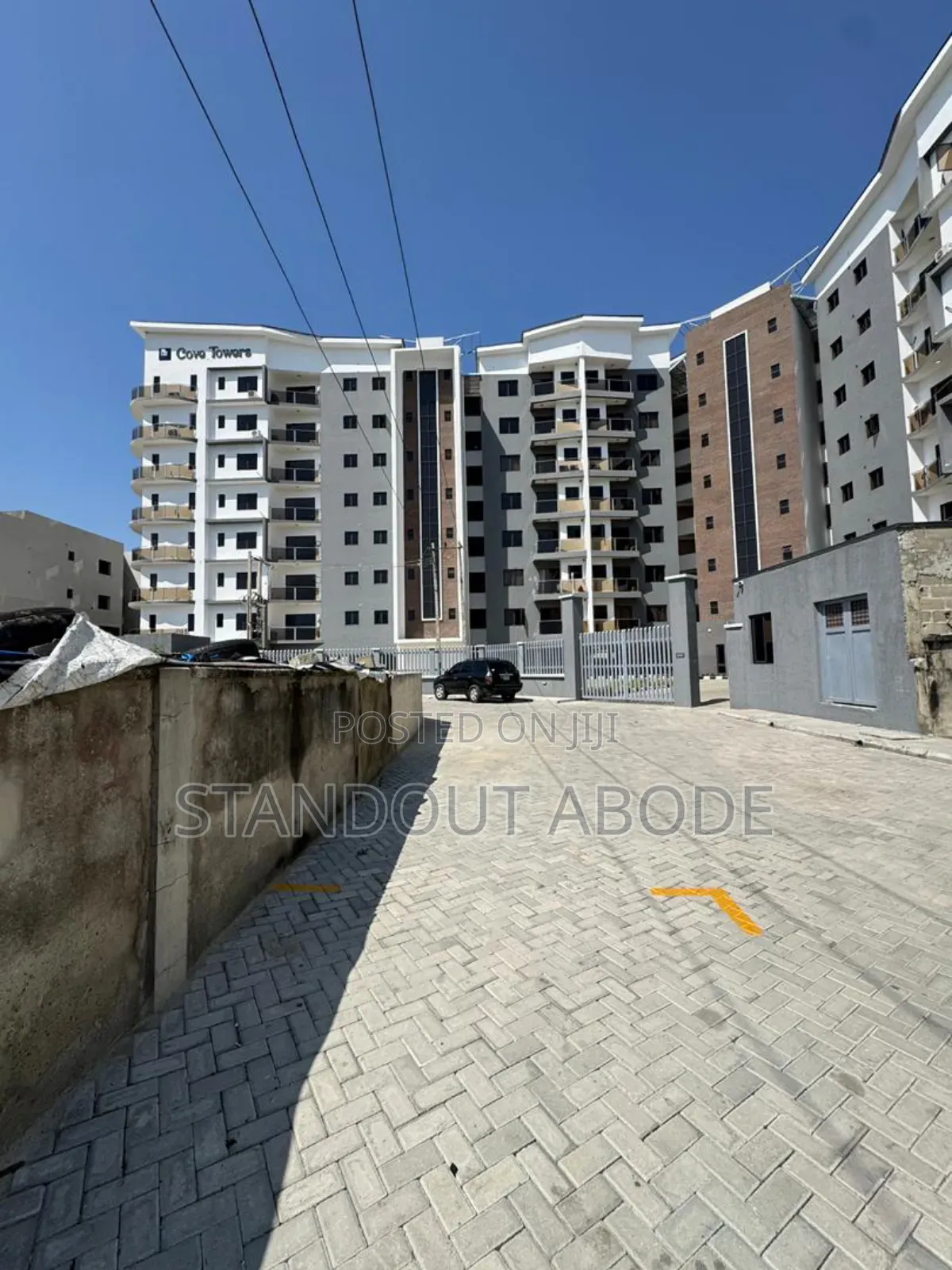 3bdrm Apartment in In An Estate, Ikate for sale in Ikate