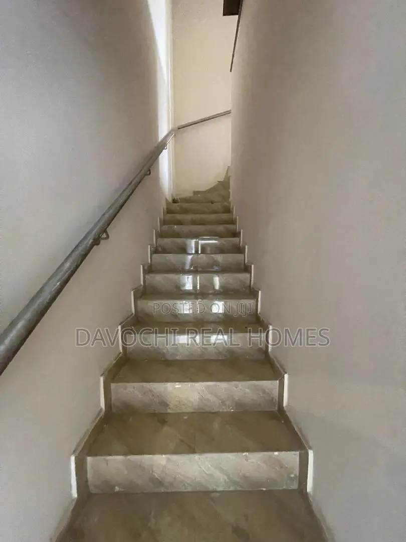 3bdrm Duplex in Ikate for rent in Ikate-Elegushi