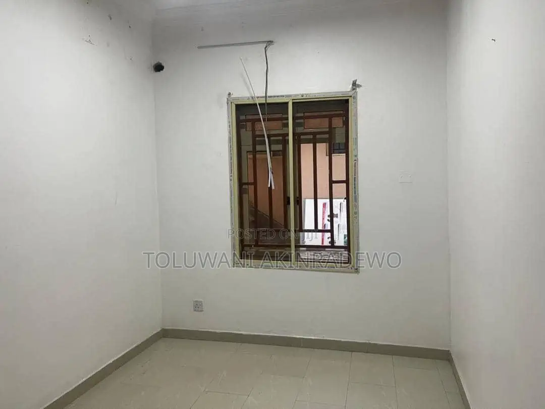 2bdrm Block of Flats in Lekki Phase 1 for rent in Lekki Phase 1