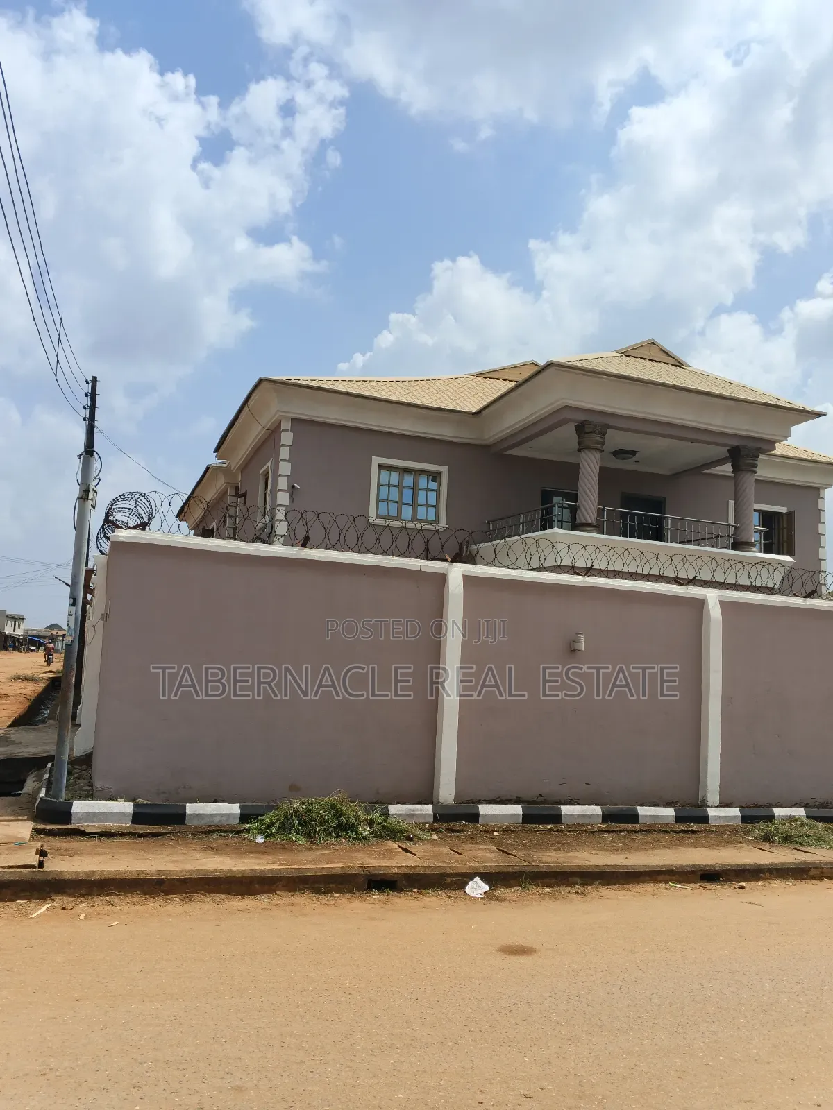 2bdrm Apartment in Borokini, Aga for rent in Ikorodu