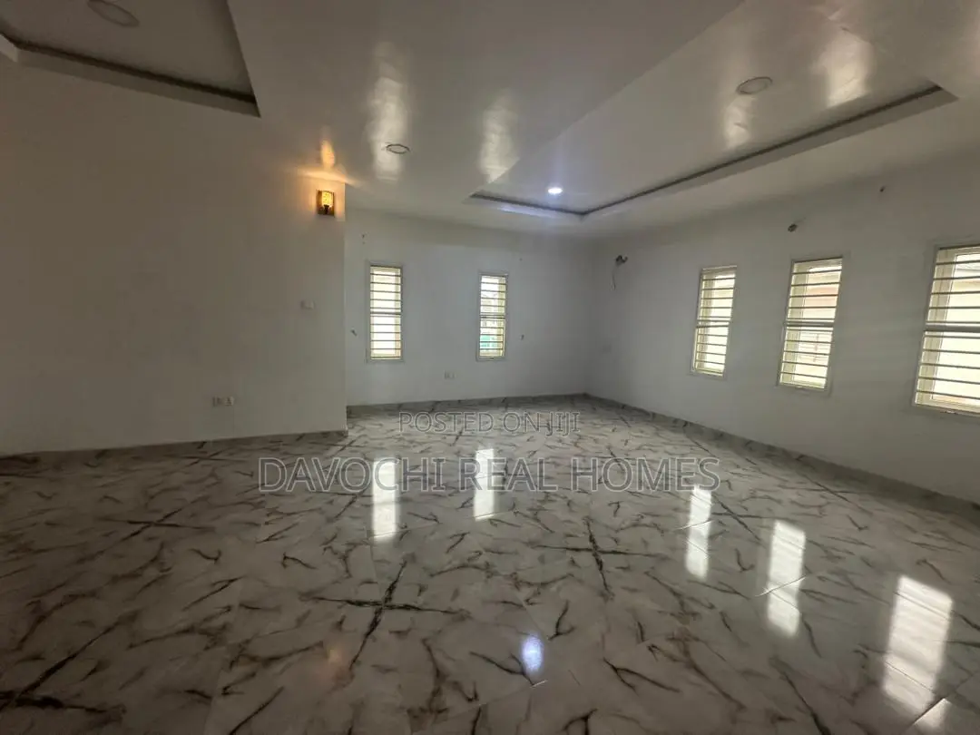 3bdrm Duplex in Chisco, Ikate for rent in Ikate