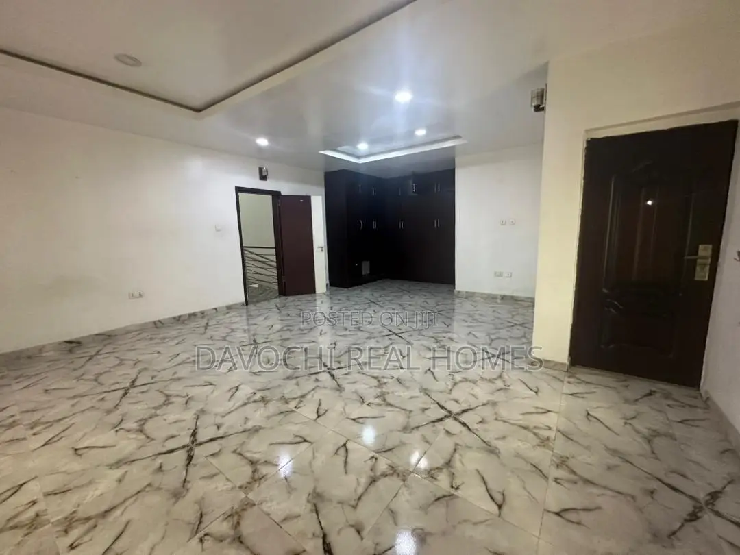 3bdrm Duplex in Chisco, Ikate for rent in Ikate
