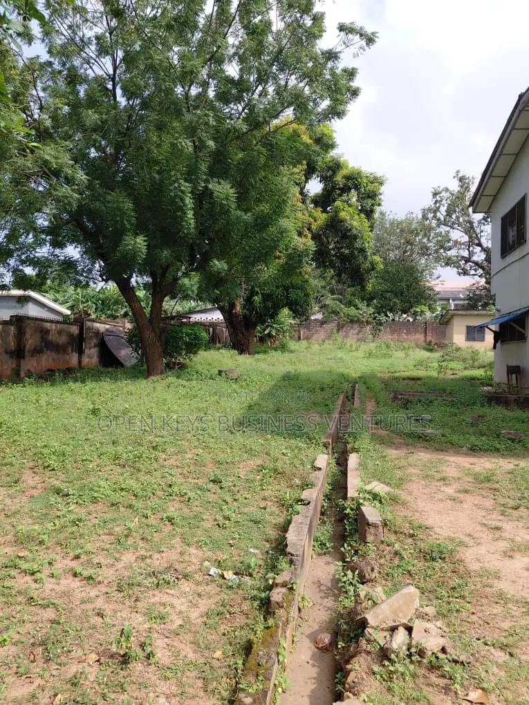 A Landed Property in Jericho With a Good Document in Jericho