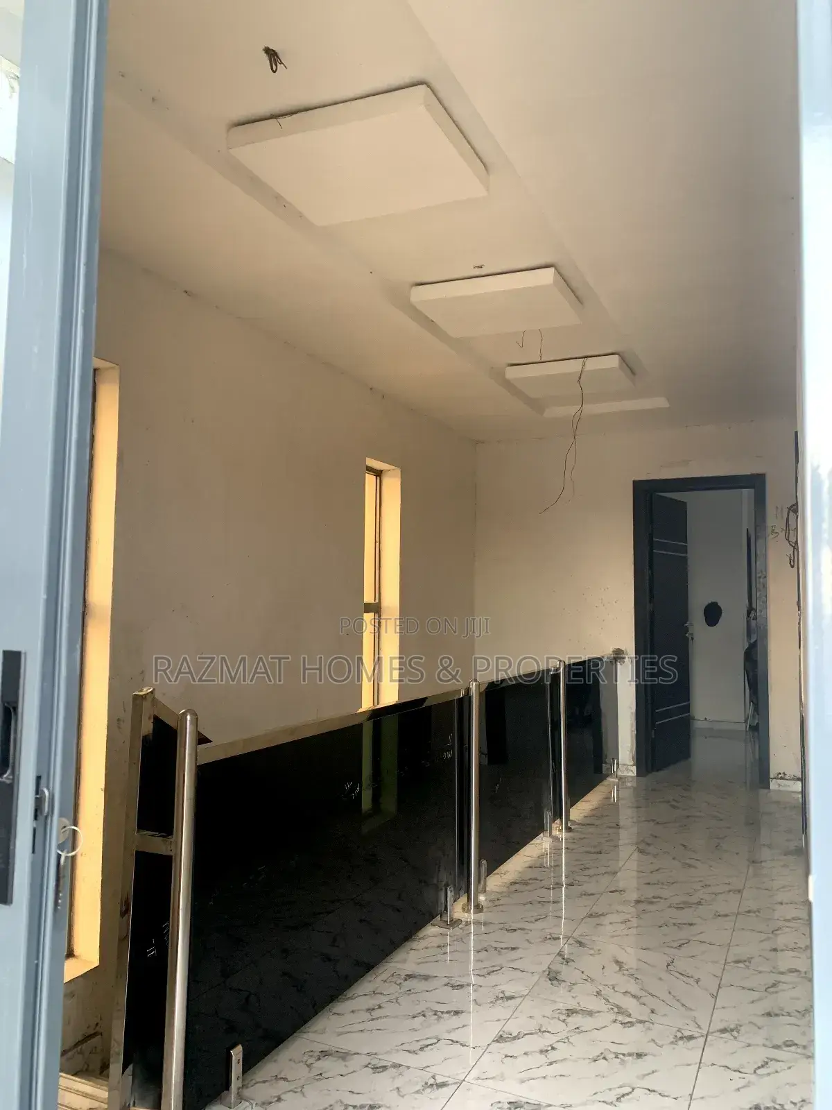 5bdrm Duplex in Medina for sale in Medina