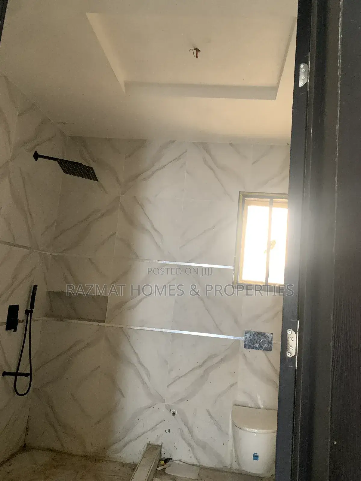 5bdrm Duplex in Medina for sale in Medina