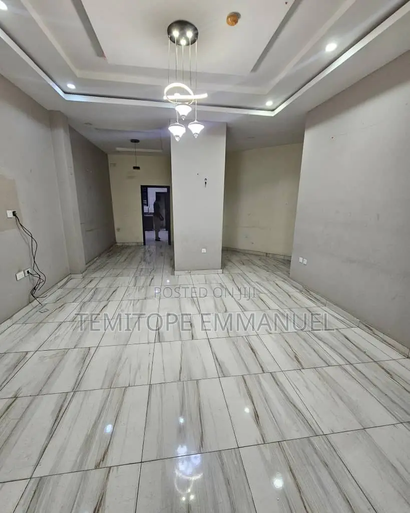 Furnished 3bdrm Apartment in Adeniyi Jones, Ikeja for sale in Adeniyi Jones