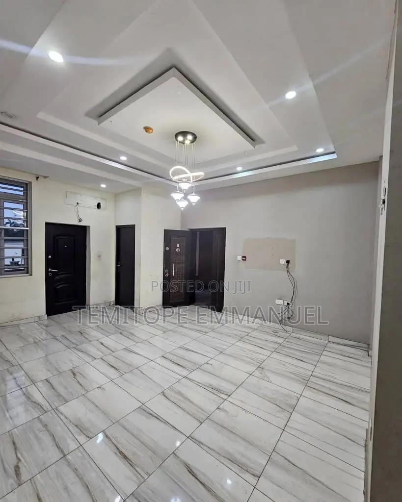 Furnished 3bdrm Apartment in Adeniyi Jones, Ikeja for sale in Adeniyi Jones