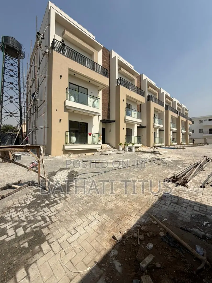 4bdrm Duplex in Life Camp for sale in Life Camp