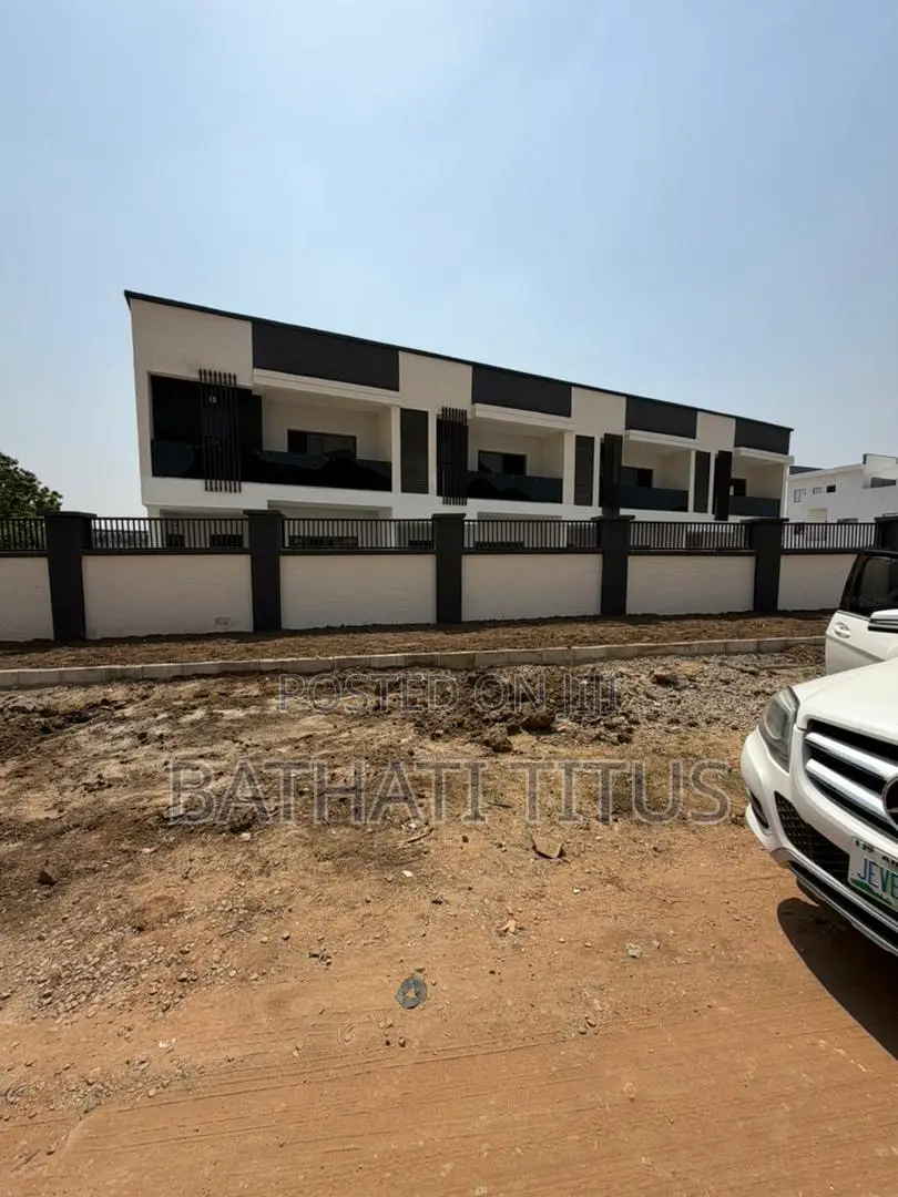 3bdrm Duplex in Life Camp for sale in Life Camp