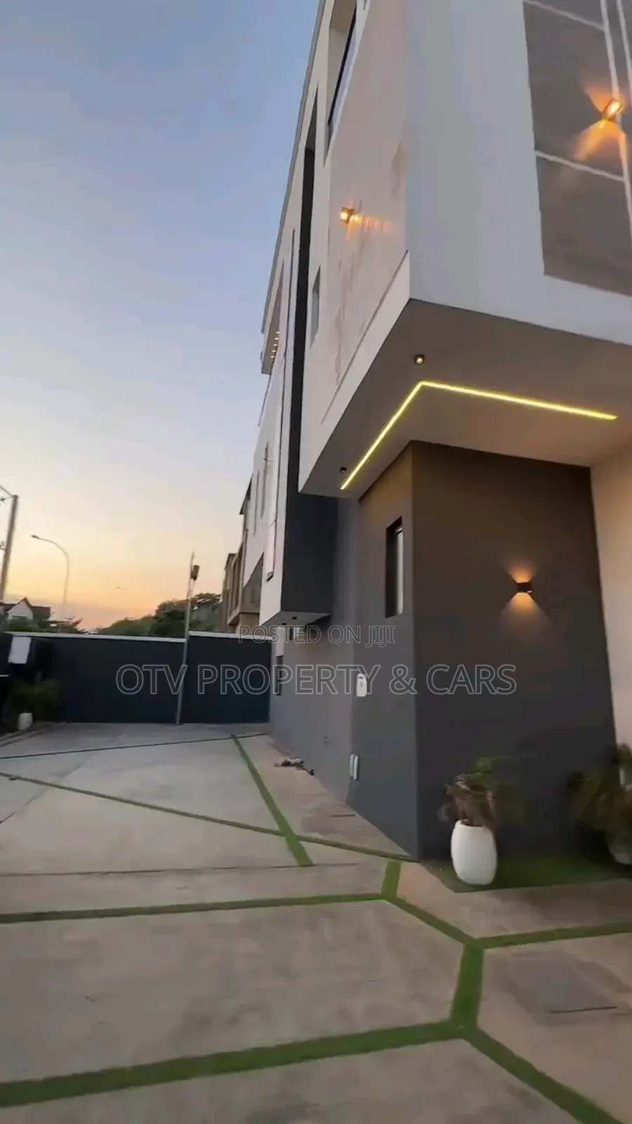 Furnished 6bdrm Duplex in Asokoro for sale in Asokoro