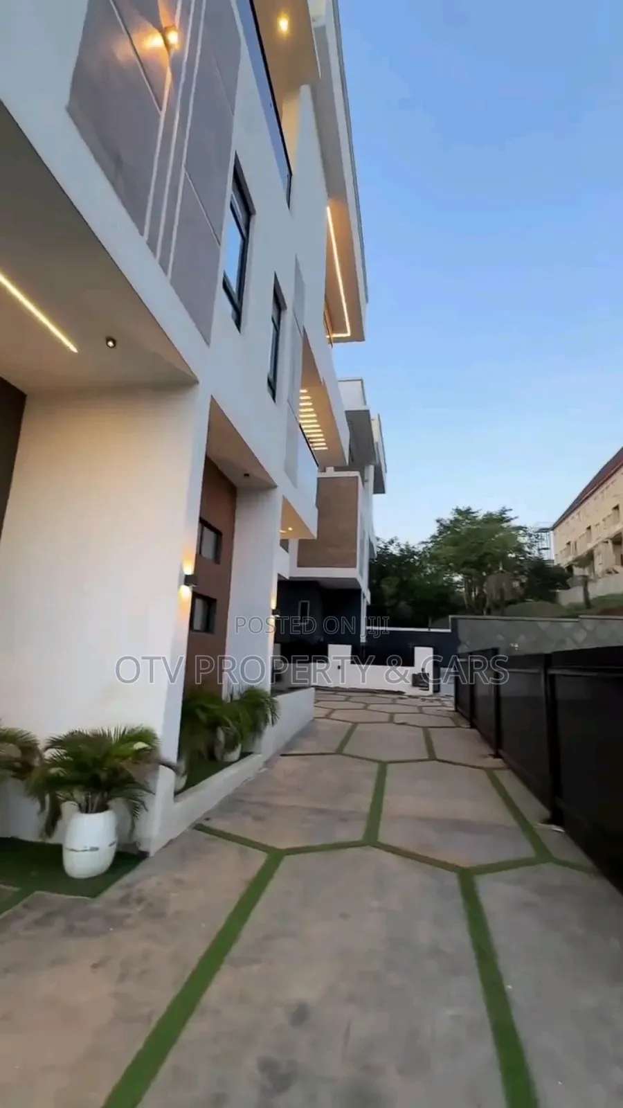 Furnished 6bdrm Duplex in Asokoro for sale in Asokoro