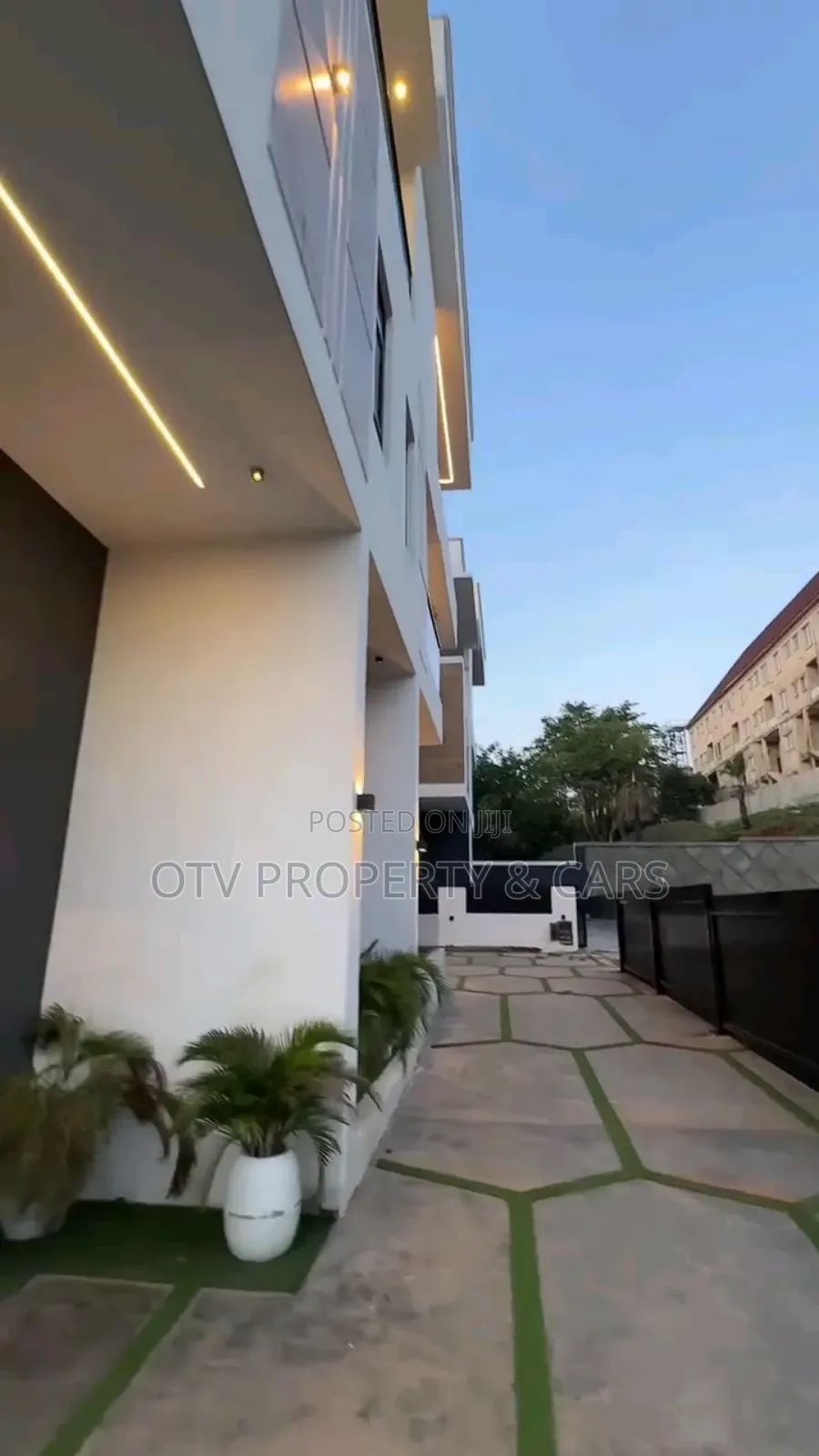 Furnished 6bdrm Duplex in Asokoro for sale in Asokoro