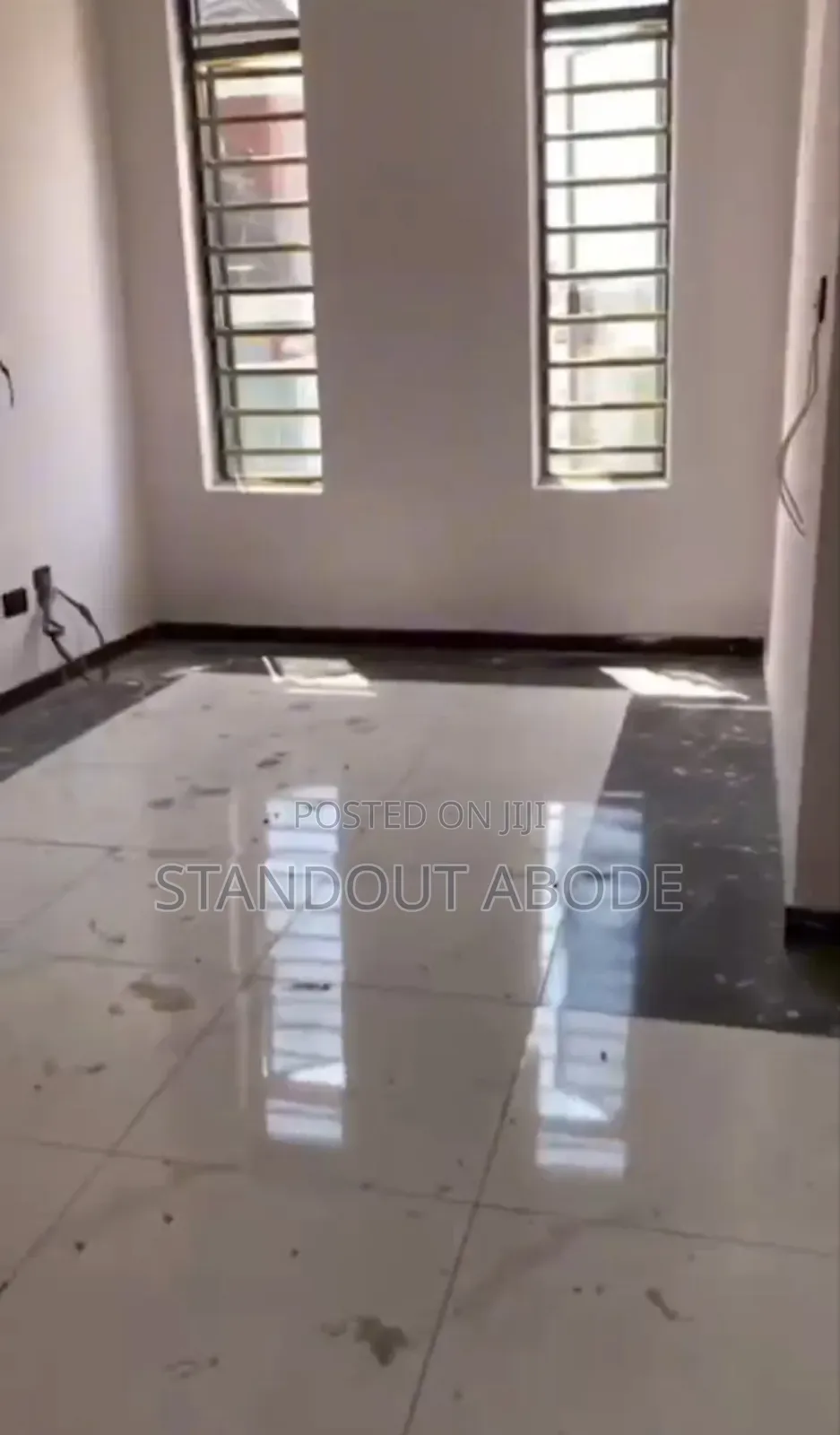 3bdrm Duplex in Creek Court, Ikota for sale in Ikota