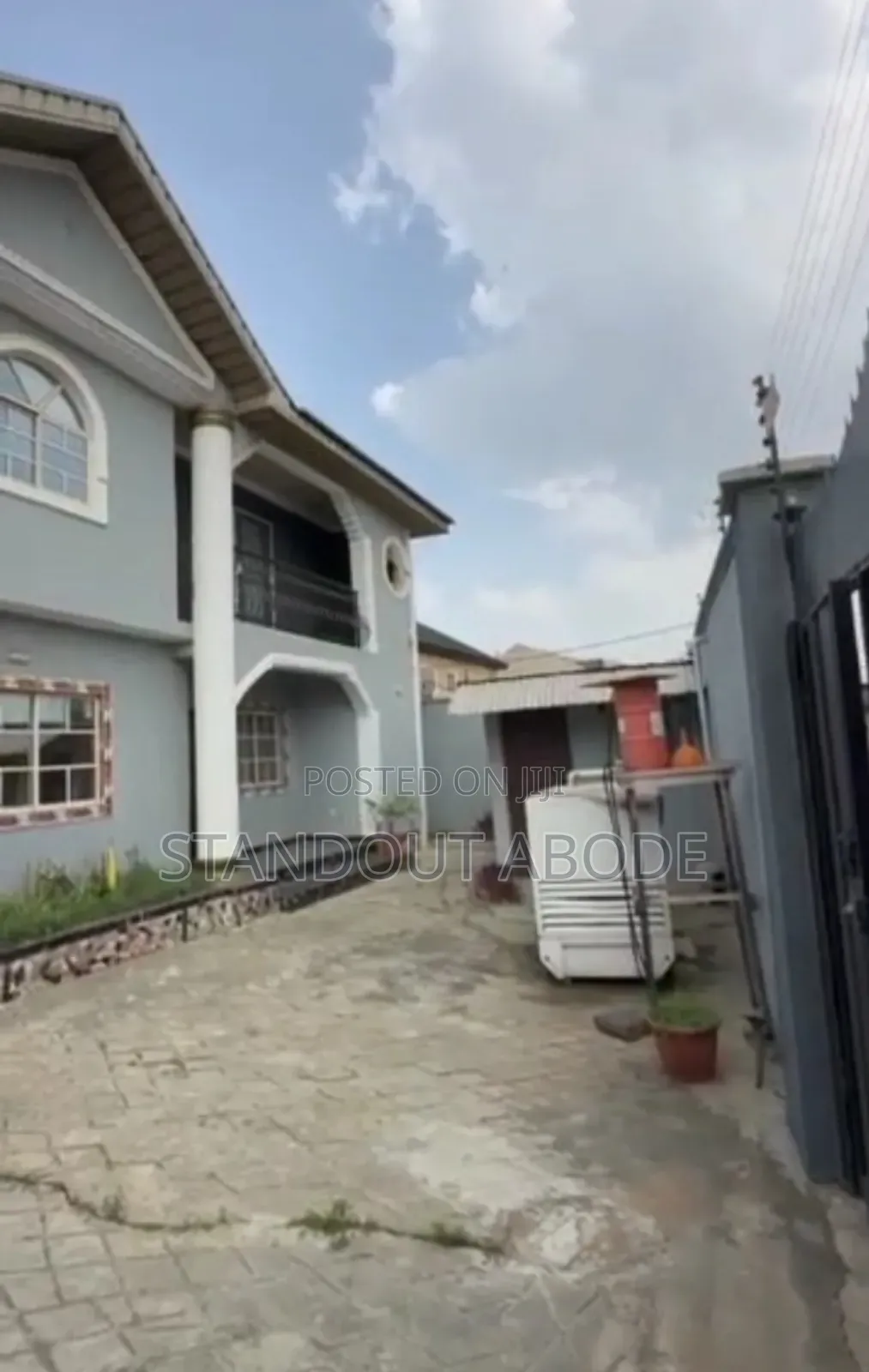 5bdrm Duplex in Off Agbe Road, Abule Egba for sale in Abule Egba