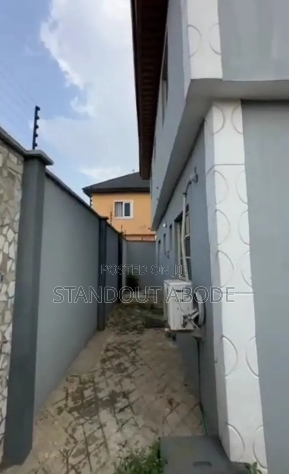 5bdrm Duplex in Off Agbe Road, Abule Egba for sale in Abule Egba