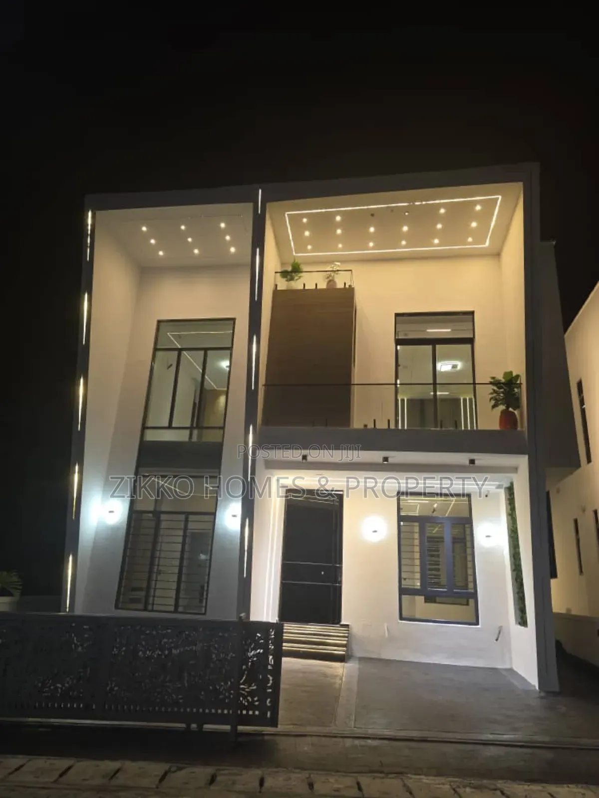 5bdrm Duplex in Chevron Conservative, Lekki for sale in Lekki