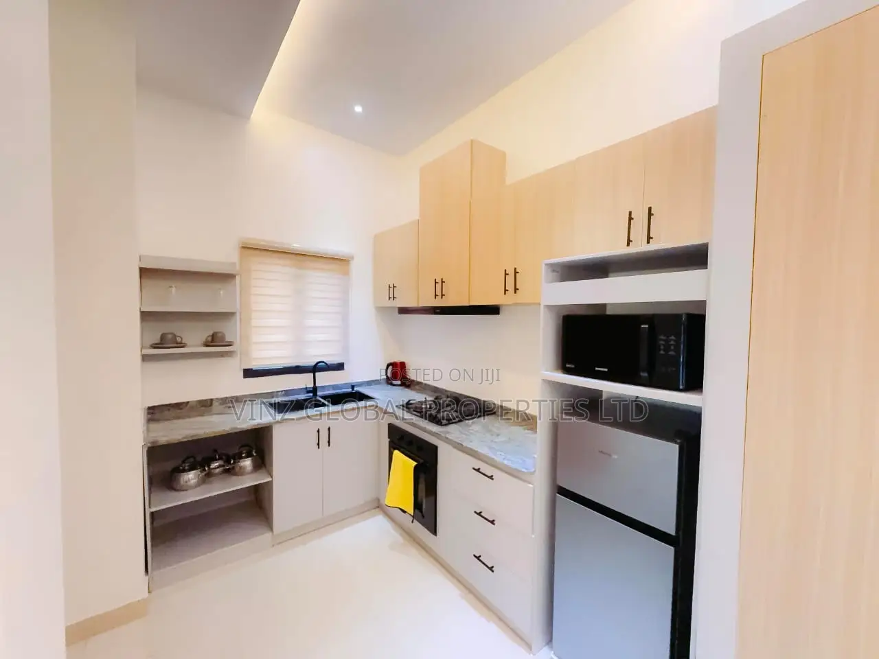 Newly Furnished 2 Bedroom (Self-Compound) With Excellent Facilities in Lekki