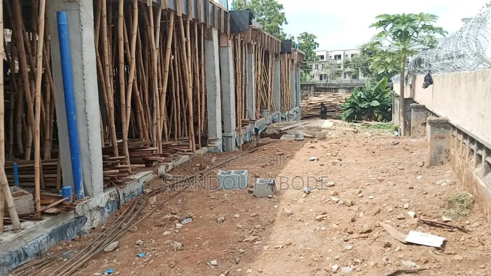 4bdrm Duplex in Life Camp for sale in Life Camp