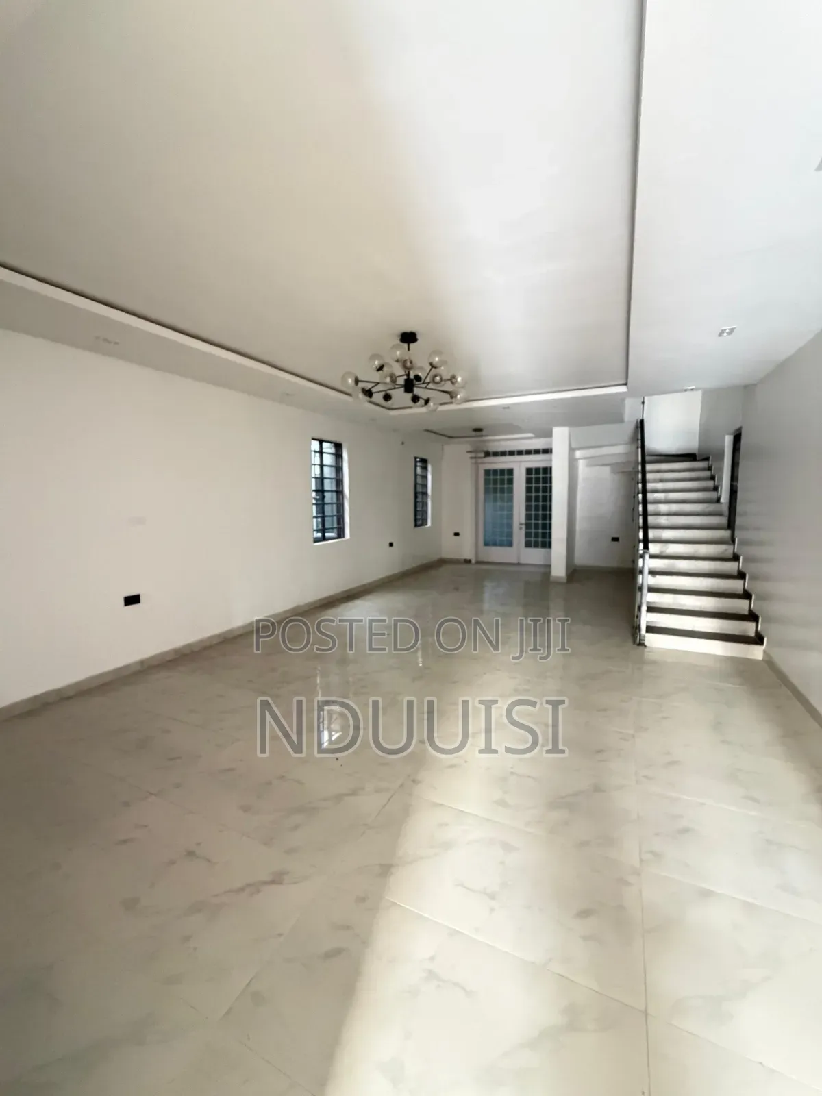 5bdrm Duplex in Ologolo for sale in Ologolo