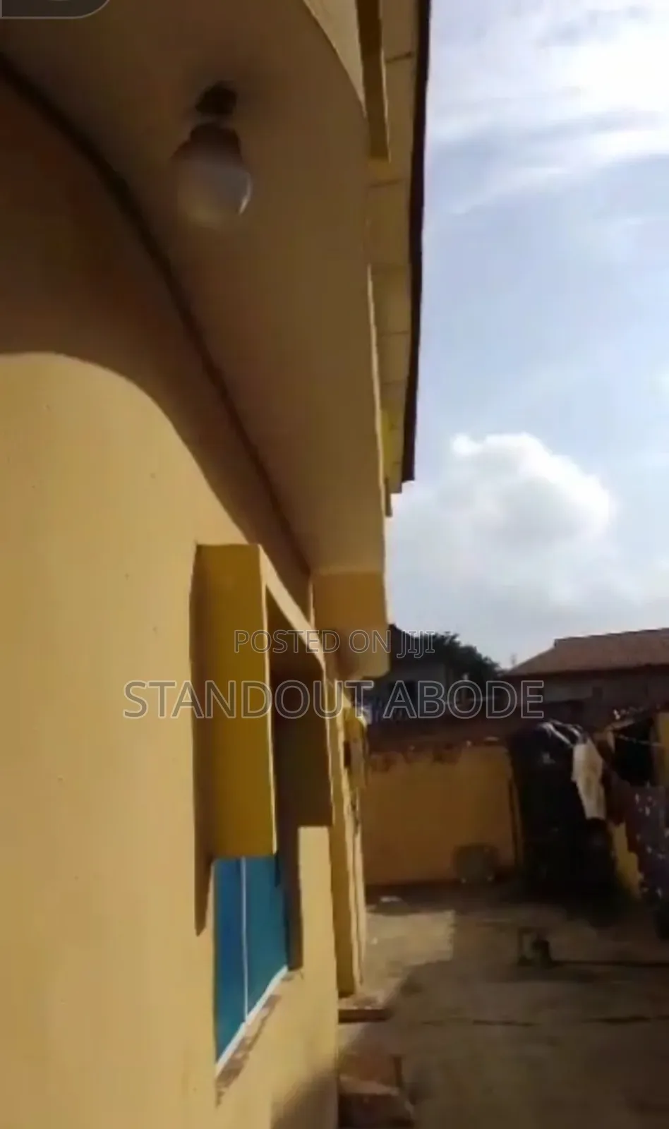 9bdrm Block of Flats in Good Location, Abaranje for sale in Abaranje