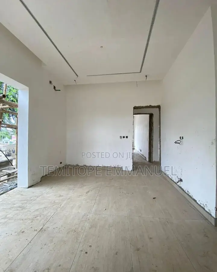 Furnished 3bdrm Apartment in Ikeja Gra for sale in Ikeja GRA