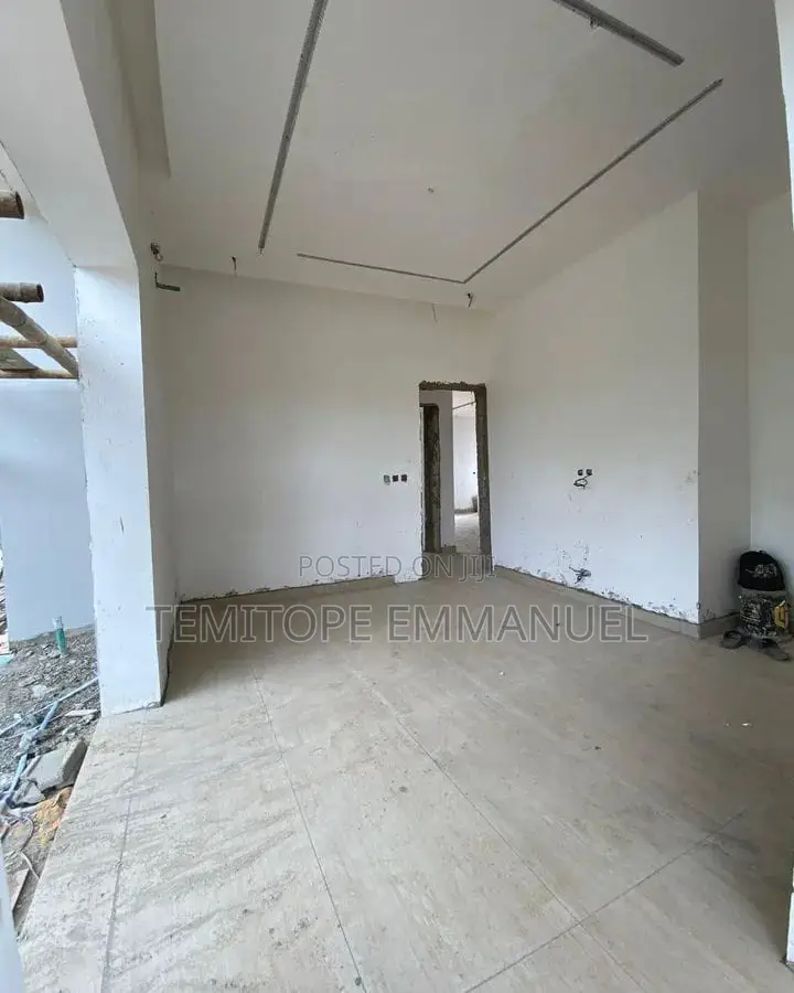 Furnished 3bdrm Apartment in Ikeja Gra for sale in Ikeja GRA