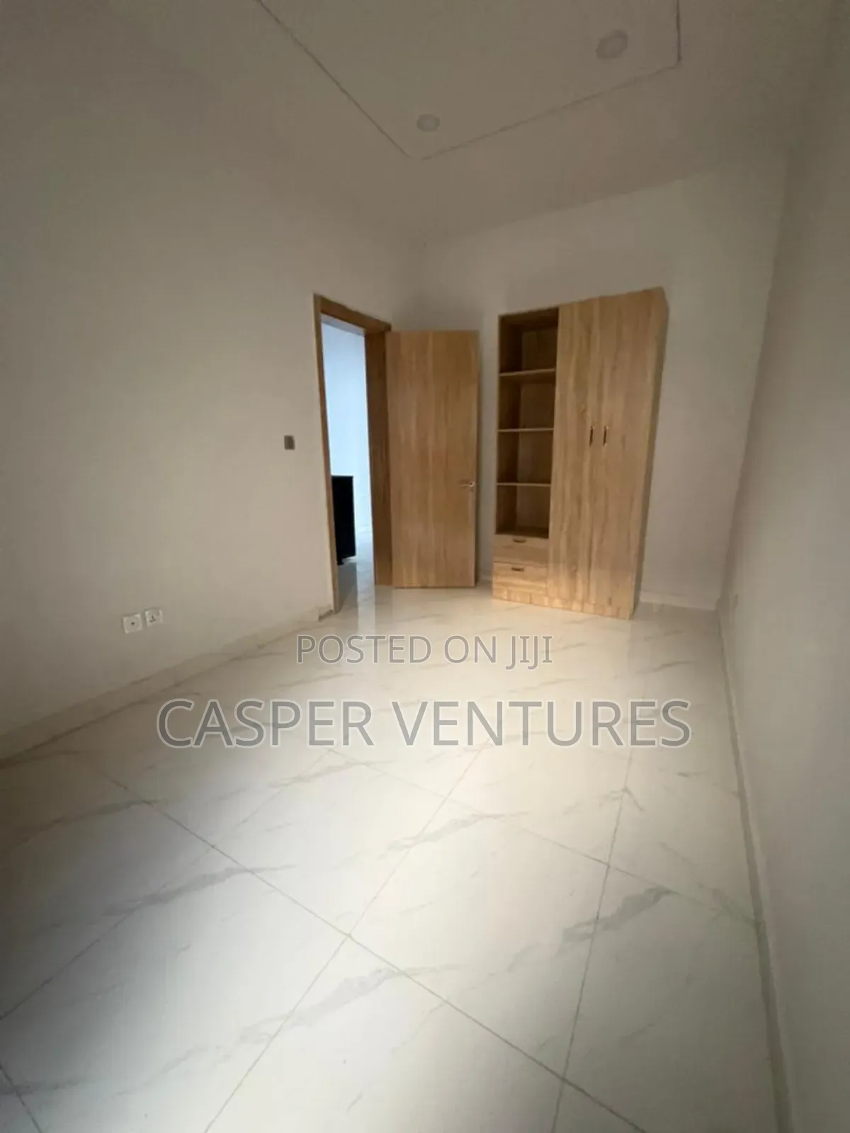 4bdrm Duplex in Lekki County, Ikota for sale in Ikota