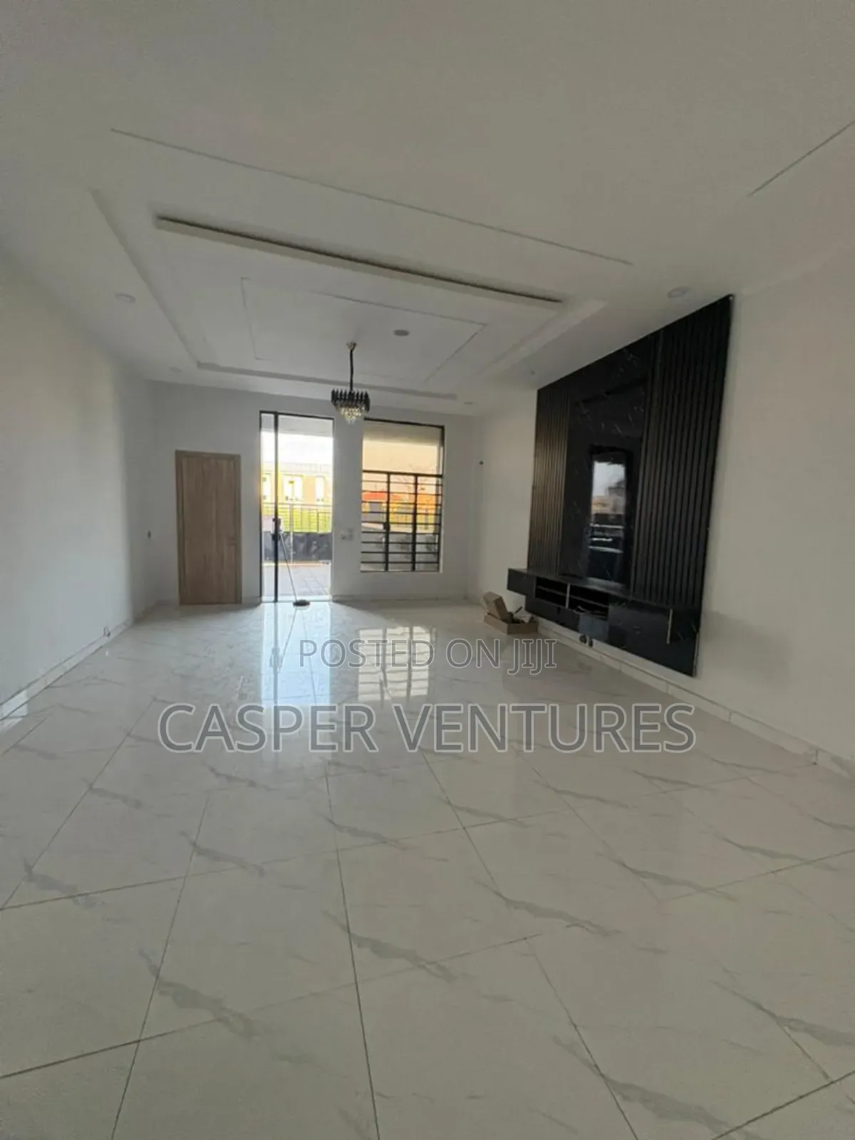 4bdrm Duplex in Lekki County, Ikota for sale in Ikota