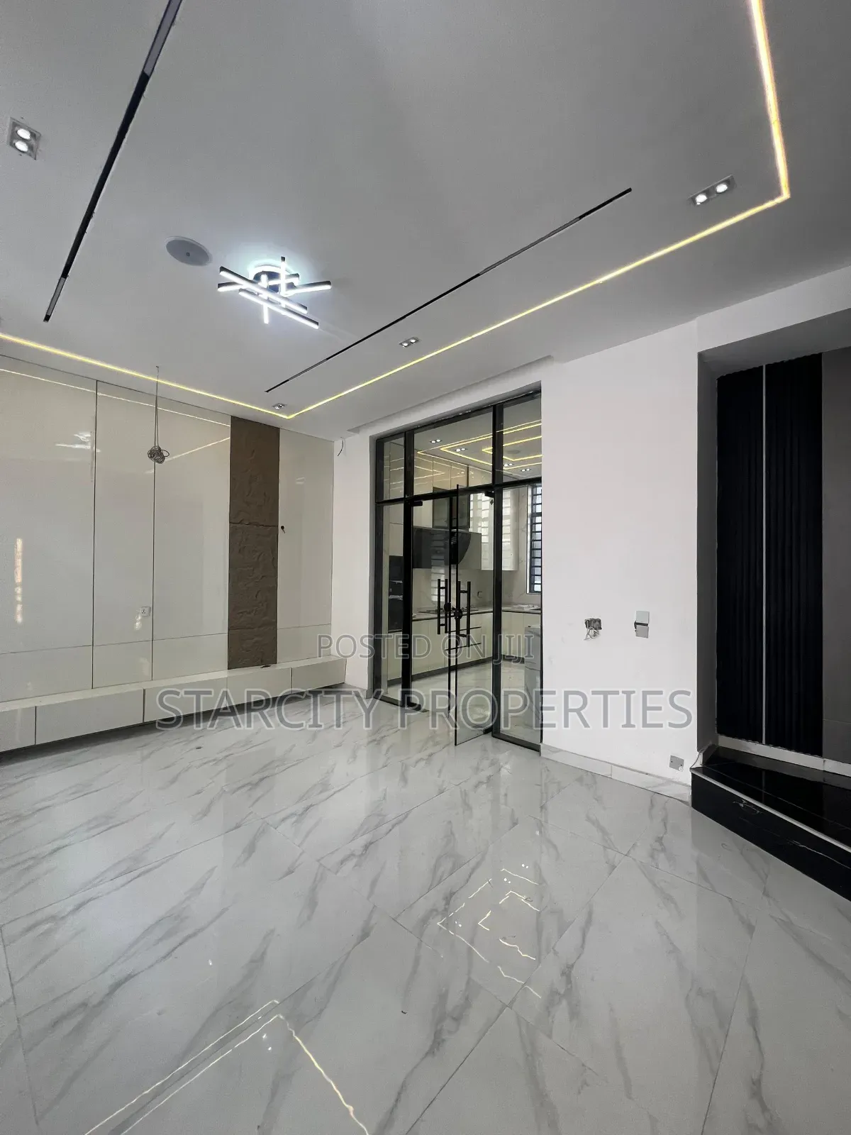 Furnished 4bdrm Townhouse/Terrace in Secured Estate, Ikate for sale in Ikate