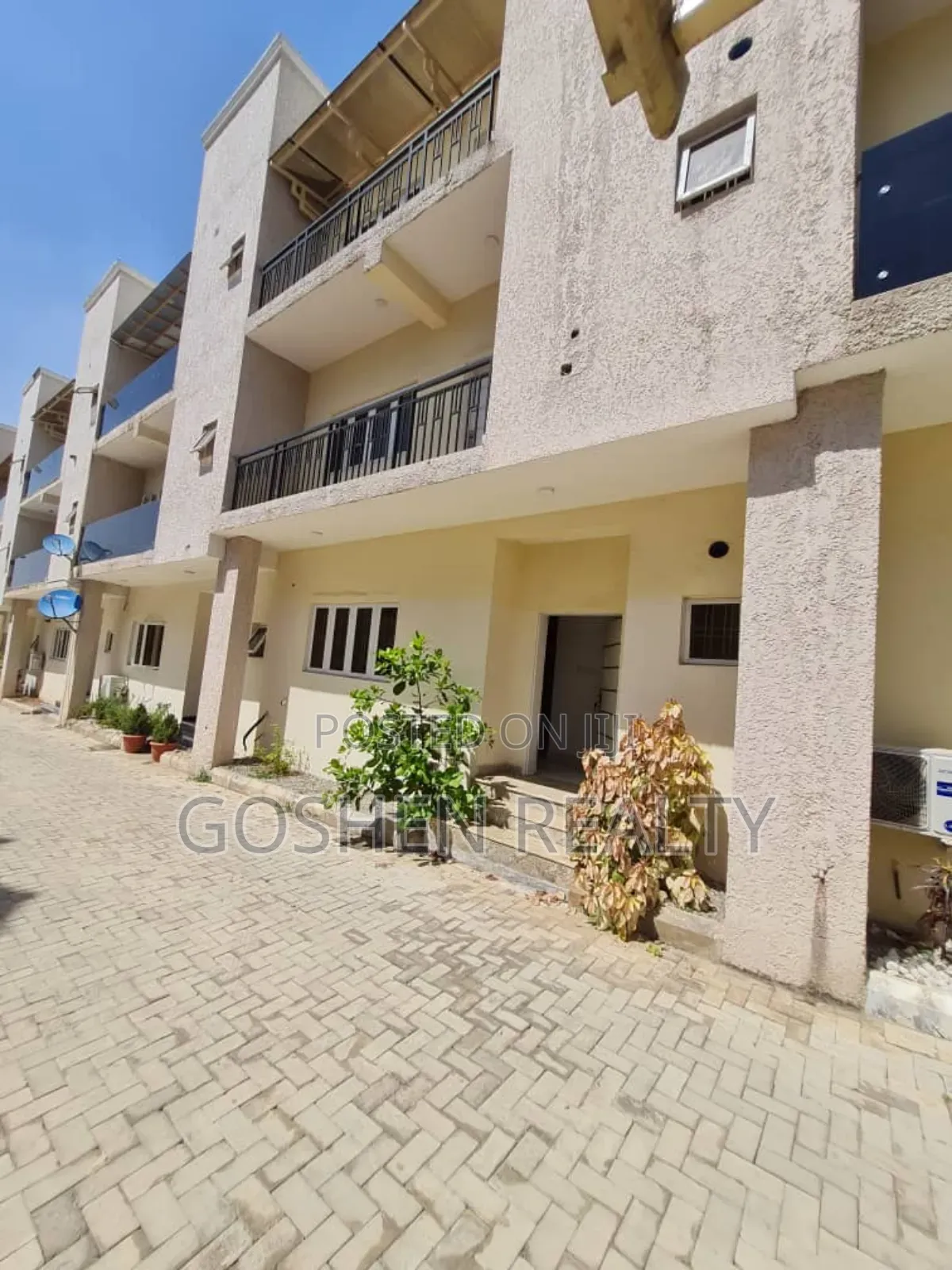 Furnished 4bdrm Townhouse/Terrace in Jahi for sale in Jahi