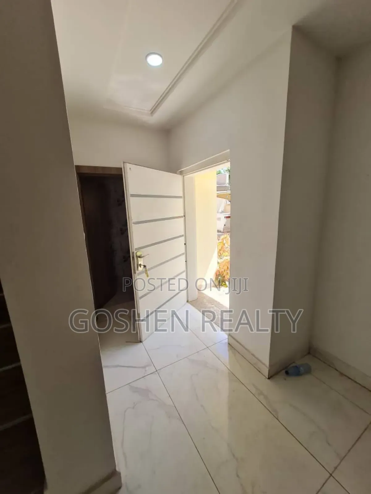 Furnished 4bdrm Townhouse/Terrace in Jahi for sale in Jahi