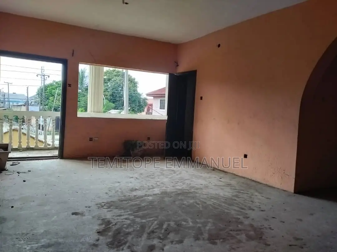Furnished 18bdrm Apartment in Ajao Estate, Airport for rent in Airport Road / Ikeja