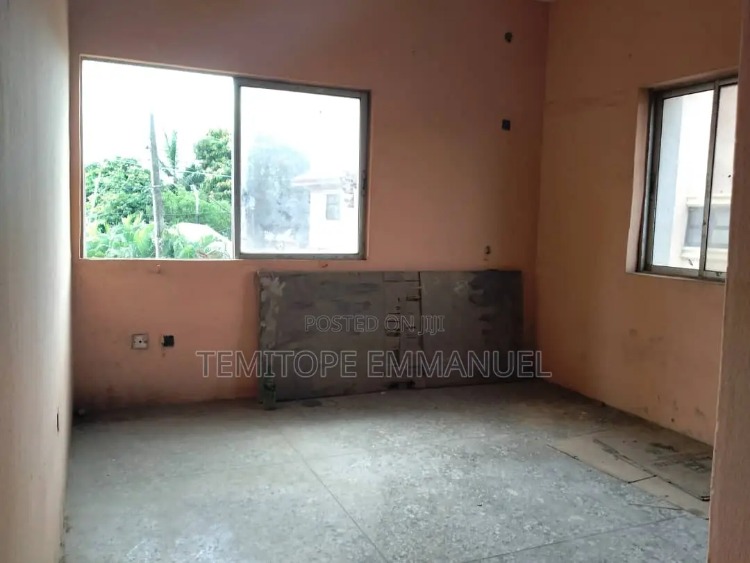 Furnished 18bdrm Apartment in Ajao Estate, Airport for rent in Airport Road / Ikeja